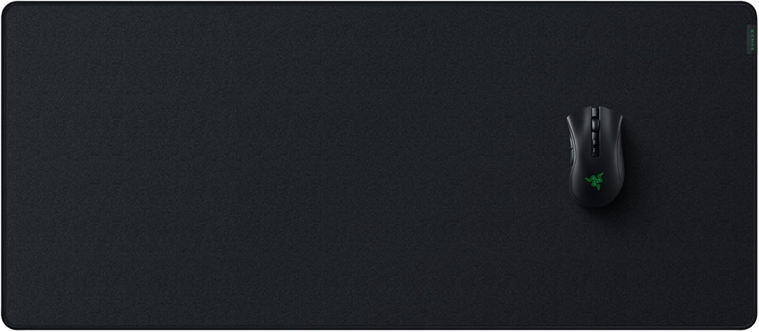 Razer Strider Chroma - Hybride muismat (19 Razer Chroma RGB verlichtingszones, vergroot formaat, anti-slip basis, water- en vervormingsbestendig) L | Zwart