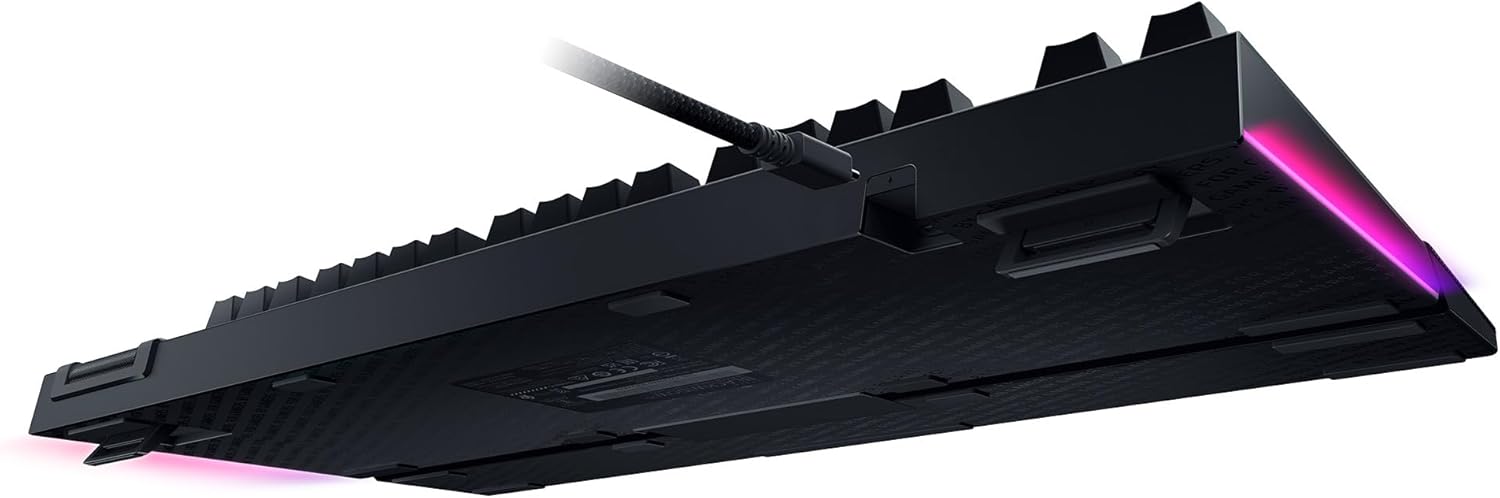 Razer BlackWidow V4 - Mechanisch gaming toetsenbord met Chroma RGB (Mechanische Razer gele schakelaars, 6 speciale macro toetsen, Doubleshot ABS keycaps) QWERTY US Layout | Zwart