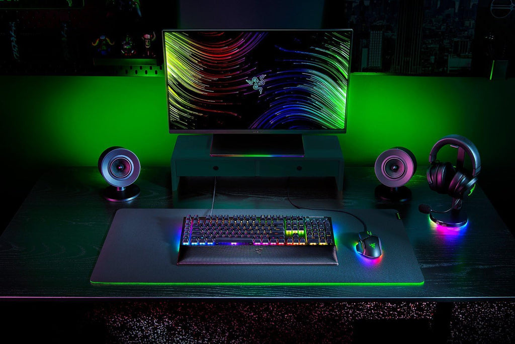 Razer BlackWidow V4 - Mechanisch gaming toetsenbord met Chroma RGB (Mechanische Razer gele schakelaars, 6 speciale macro toetsen, Doubleshot ABS keycaps) QWERTY US Layout | Zwart