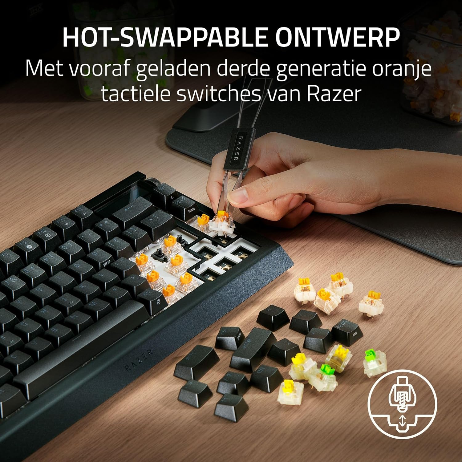Razer BlackWidow V4 Pro 75% - Draadloos hot-swappable gaming-toetsenbord - OLED-display (opdrachtdial, 4K Hz & Bluetooth-connectiviteit, magnetische palmsteun) US Layout ISO | Zwart