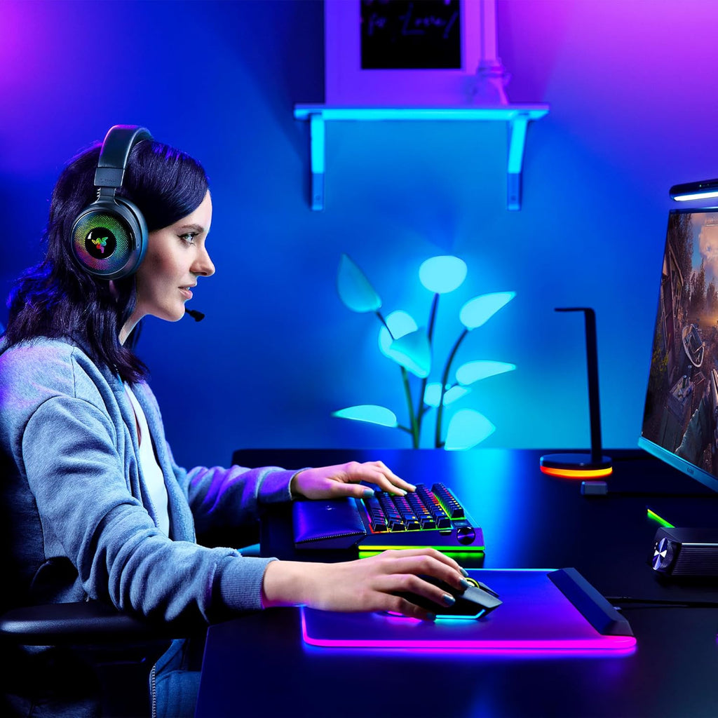 Razer Kraken V4 - Draadloze Gaming Headset (3 Modes Connectiviteit, TriForce 40mm Drivers, 9-Zone RGB Earcup Verlichting, Mix & Volume aanpassingen, THX Spatial Audio) Zwart