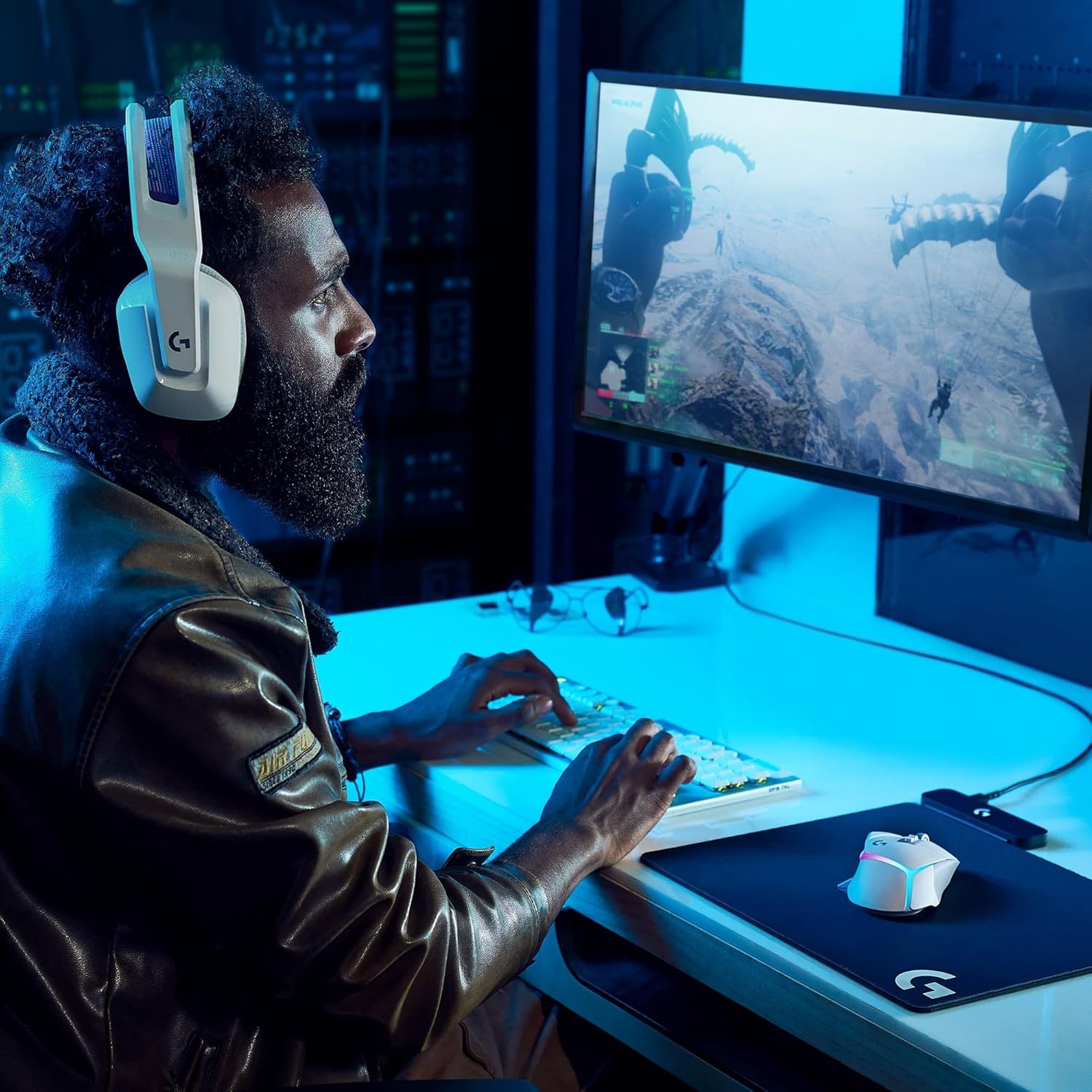 Logitech G502 X Bedrade Gamingmuis - LIGHTFORCE hybride, optisch-mechanische, primaire schakelaars, HERO 25K gaming sensor, voor PC - MacOS/Windows - Zwart